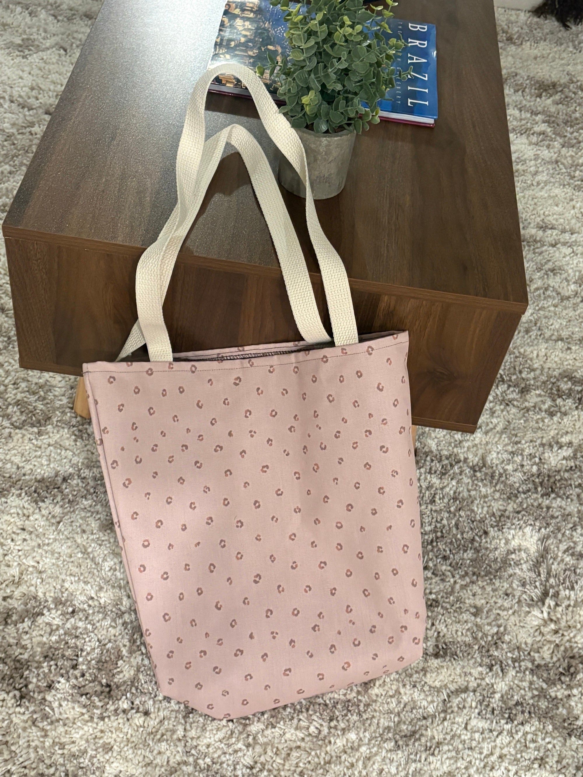Ditsy Spot Tote Bag — Minimal Blush